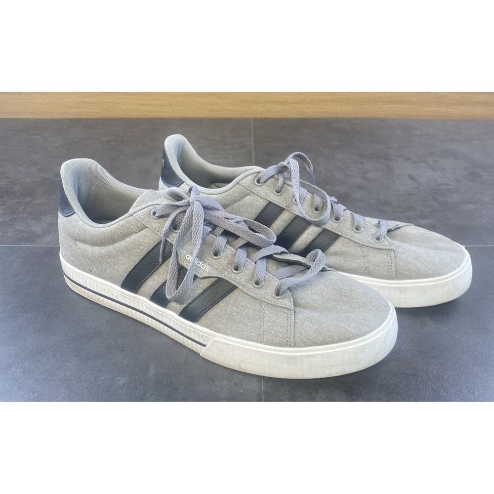 Adidas Men's Daily 3.0 Gray Canvas Skateboarding Sneaker Size 12 - Picture 2 of 7